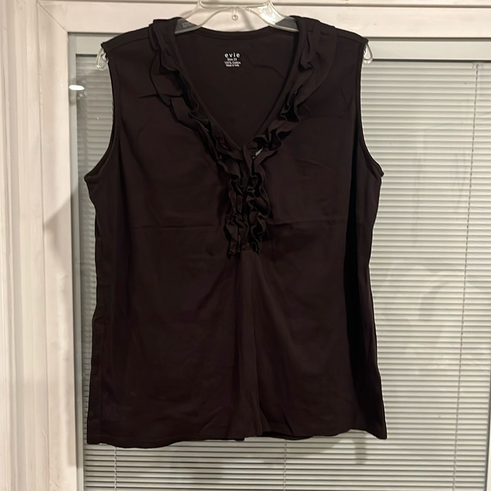 Evie brown sleeveless tank top, NWOT, size 2X, just in time for a summer outing